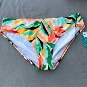 Mynah Women’s swim bottoms size 18W. Juicy Tropics Floral print hipster’s